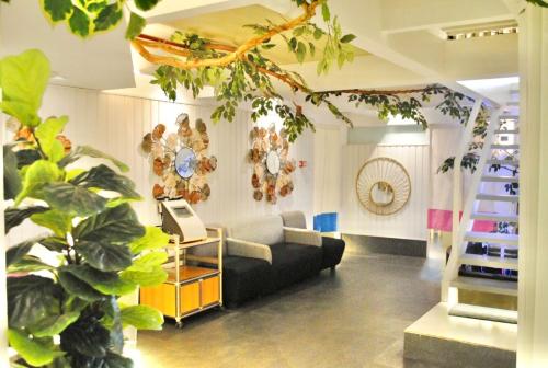Selah Lofts Pasay Hotel near Star City