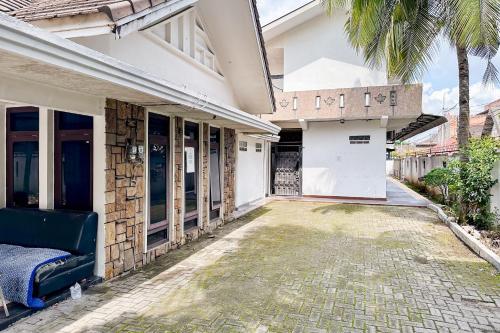 RedDoorz near Gajah Mada Park Medan - image 2