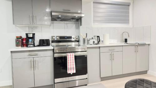 Zillion’s Bliss - Basement Suite - Beiseker