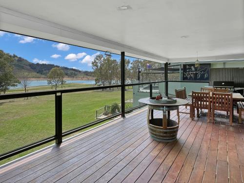 10平方米4臥室獨立屋 (蒙特默倫西) - 有3間私人浴室 (Eildon Views - Lake Front in Bonnie Doon) in 蒙特默倫西