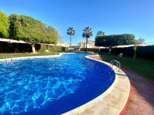 2 bedrooms, 4 beds