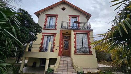 Majestueuse Résidence à 20 Minutes de Paris - Location saisonnière - Noisy-le-Grand