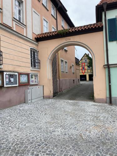 NAMASTÉ Homes - Luxus-Apartment mit Whirlpool & Garage (NAMASTE Homes - Luxus-Apartment mit Whirlpool & Garage) in Bad Windsheim