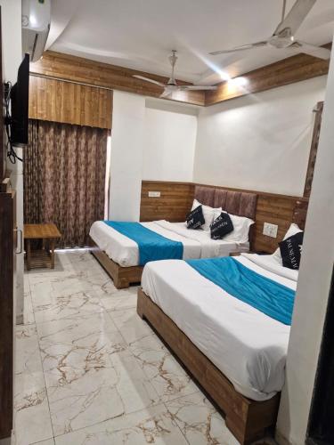 Hotel Signature in Ahmedabad