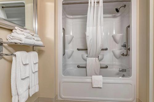 Quality Inn & Suites Quispamsis, Saint John (Foto 3)