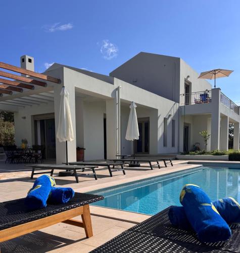 Villa Paradisio – khách sạn tại Livathou