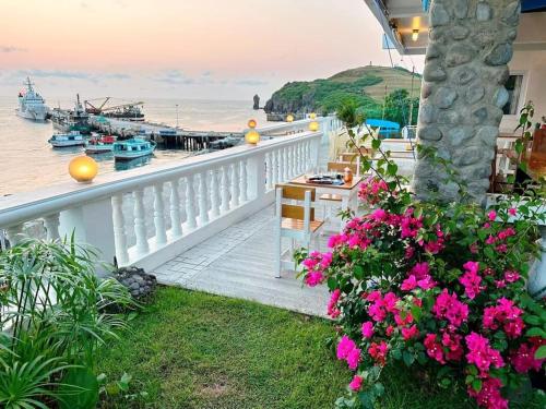 Shanedel’s Inn & Café in Basko