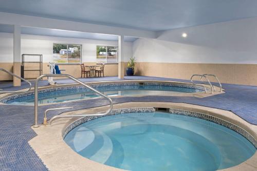 Days Inn by Wyndham Las Vegas - image 9