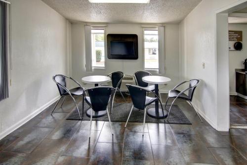 大堂, Motel6 Union City, GA - Atlanta Airport in 聯合市