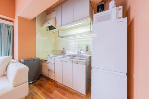 綺麗に改装されたアパートメント 京都や新大阪駅へアクセス良好 3ベッド 1バスルーム