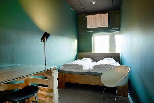 Urban Camper Hostel & Bar - image 3