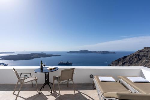 Cliff Side Suites, Firostefani (foto 8)
