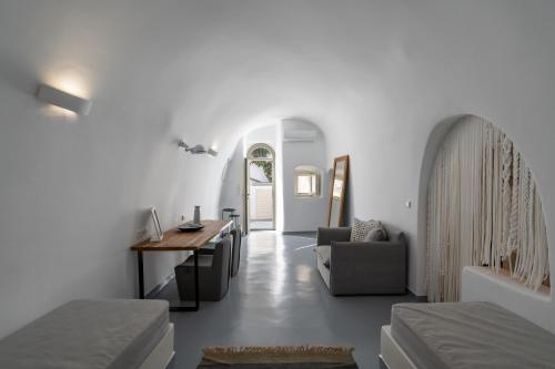 Cliff Side Suites, Firostefani (foto 9)