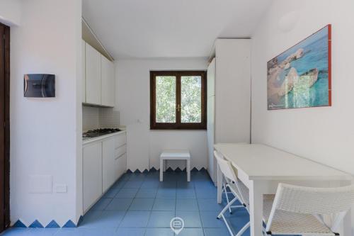 Cocina, Malva Beach Apartment in Santa Margherita di Pula
