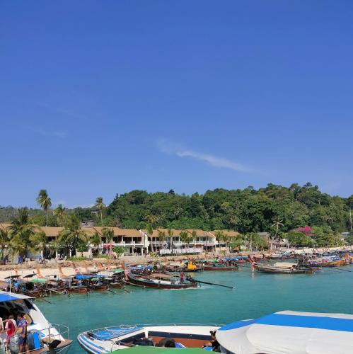 阿拉丁旅館 (Aladdin guesthouse) in 通賽灣