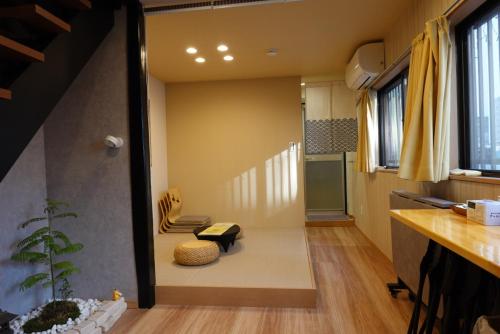 空港直通 交通便利で主要観光地へも快適アクセス 静かな住宅街のリノベ町家ステイ寺田町駅徒歩5分