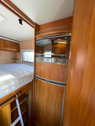 Sleeping in a motorhome in Wesseling