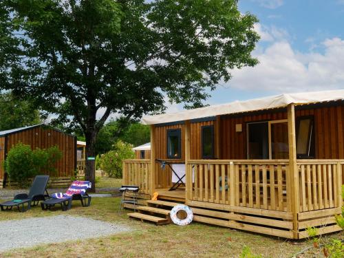 2 bedrooms, 3 beds