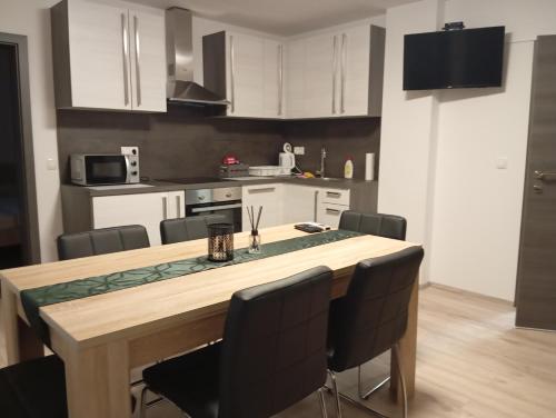 Apartmaji Divji vrt in Lendva