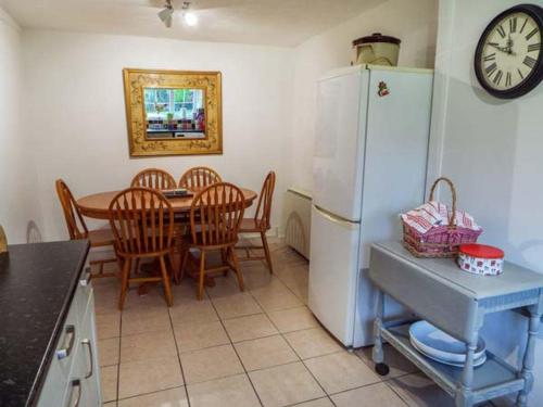 المنظر الخارجي, Tyddyn Gyrfa Cottage in كيميس بي