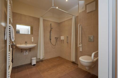 H+ Hotel München - image 4