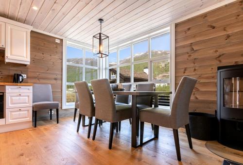 Stranda Fjellgrend 3 bedrooms - 98A in Stranda