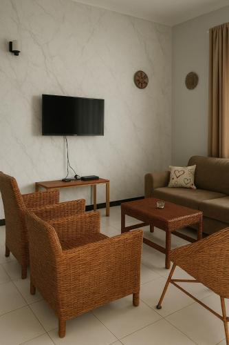 Vintage homes - image 2