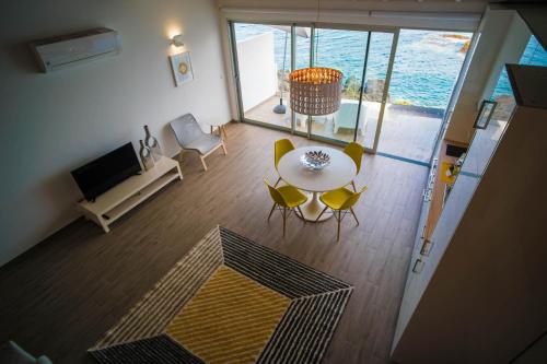 Islet House 2
