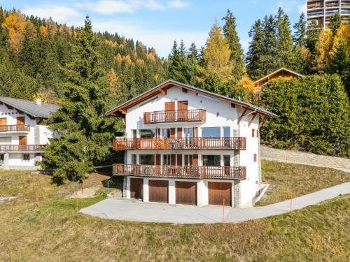 Apartment Les Aiguilles Vertes Rez inferieur by Interhome – khách sạn tại Randogne