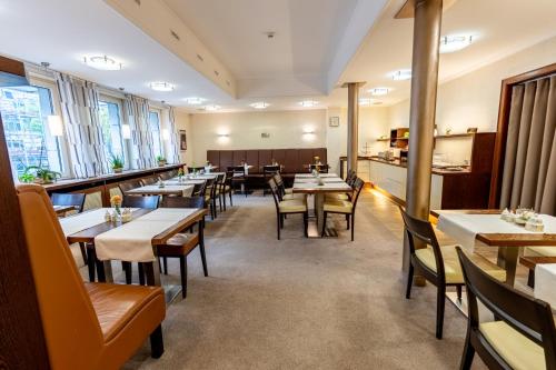 Restaurante, Hotel Karl in Offenbach