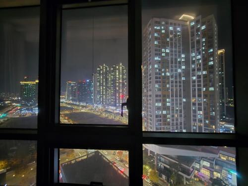 Cozy Stay #Songdo Dalbit Festival Park - Incheon