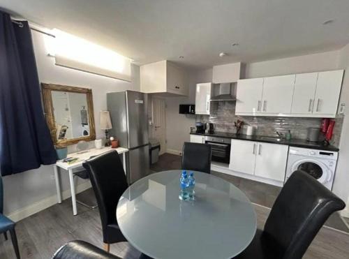 Abbey Apartments 4