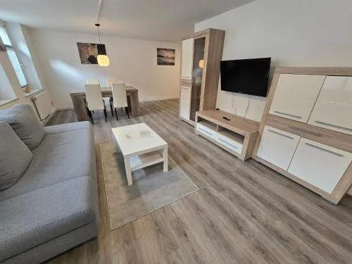 FERIENWOHNUNG 70m2 APARTMENT in ZITTAUER STADTZENTRUM INNENSTADT INNENRING TOP LAGE - WOHNEN AUF ZEIT IN ZITTAU - 2 RAUM WOHNUNG in Zittau, Deutschland