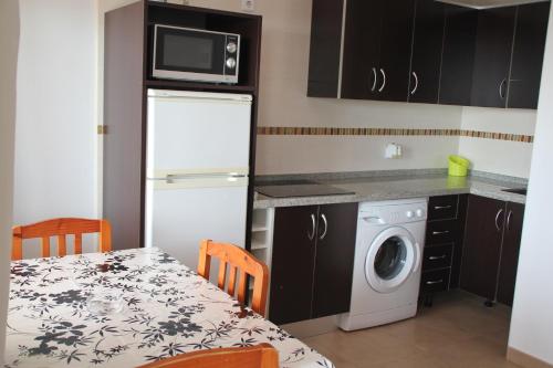 One bedroom apartment (2-3 Adults) image 10