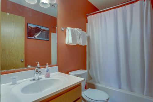 13 Lodge-River View-AC-2BR/2BA - image 10