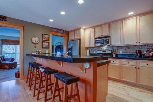 Wanderlust at Hood River - image 13