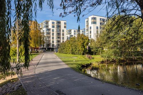 From 9,8 Host, Quiet centre, free parking, unique - Tap to explore photos
