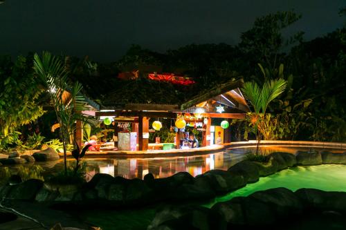 Bar/lounge, Hotel Mountain Paradise in La Fortuna
