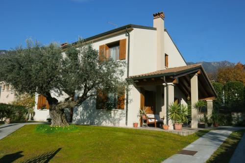 Maryhouse