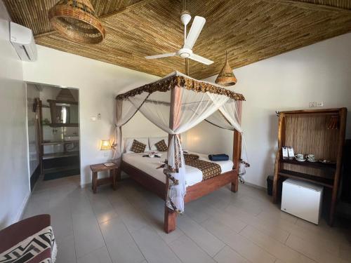 AbCa's Creek Lodge in Bintang