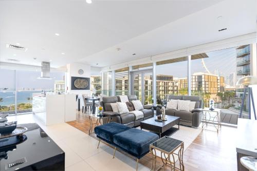 Facilities, Bluewaters 2B Iconic Ain Dubai and Sea View in Bluewaters Island
