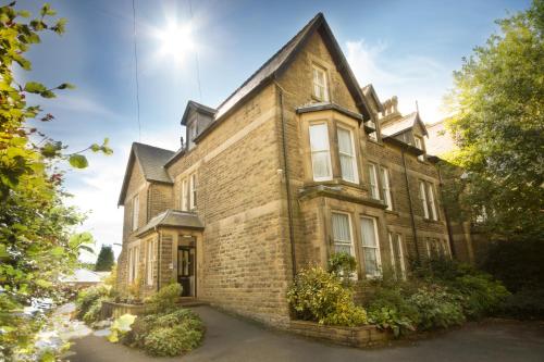 9 Green Lane Bed and Breakfast - Accommodation - Buxton