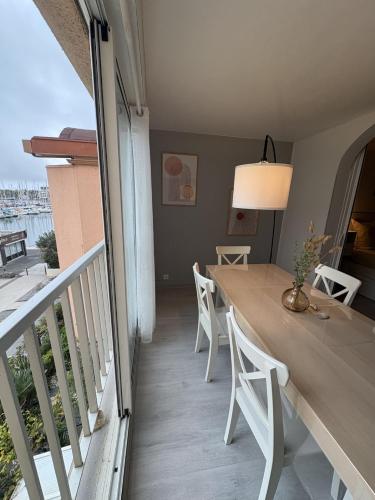 Spacieux duplex sur le port