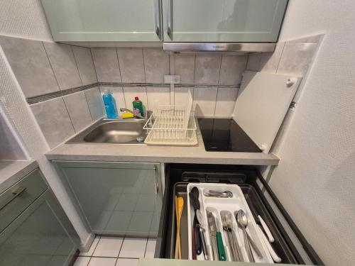 Le studio, 28m2 près de tout (Le studio, 28m2 pres de tout) in 希利馬紮蘭