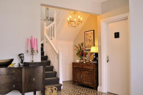 Lobby, Skyline Guesthouse in Newquay Waterfront