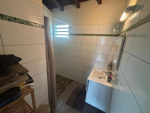 Residence paisible avec vue sur les montagnes in Lamentin