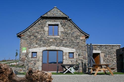 Зовнішній вигляд готелю, Buron de Léon, en plein cœur de l Aubrac (Buron de Leon, en plein cœur de l Aubrac) in Laguiole