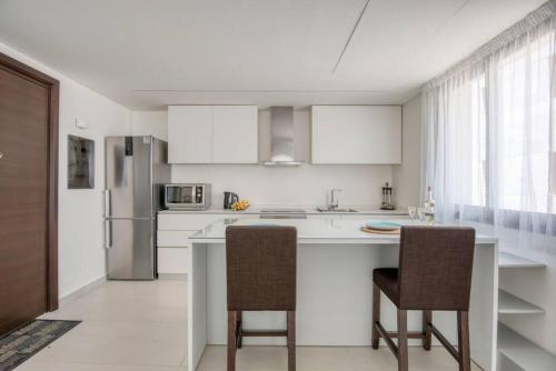 Facilities, Canvas 2-Bedroom Apt in AquaGate Resort Tabarja in Wata Slam