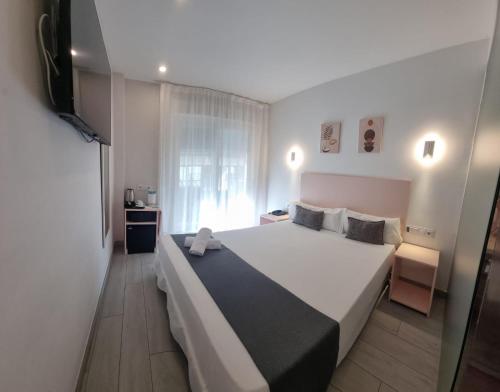 Hotel Clopy Rocamar - image 5