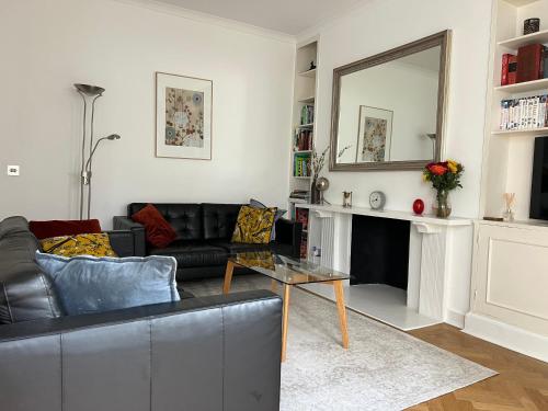 Haven in Central London, easy walk to Museums, Londres